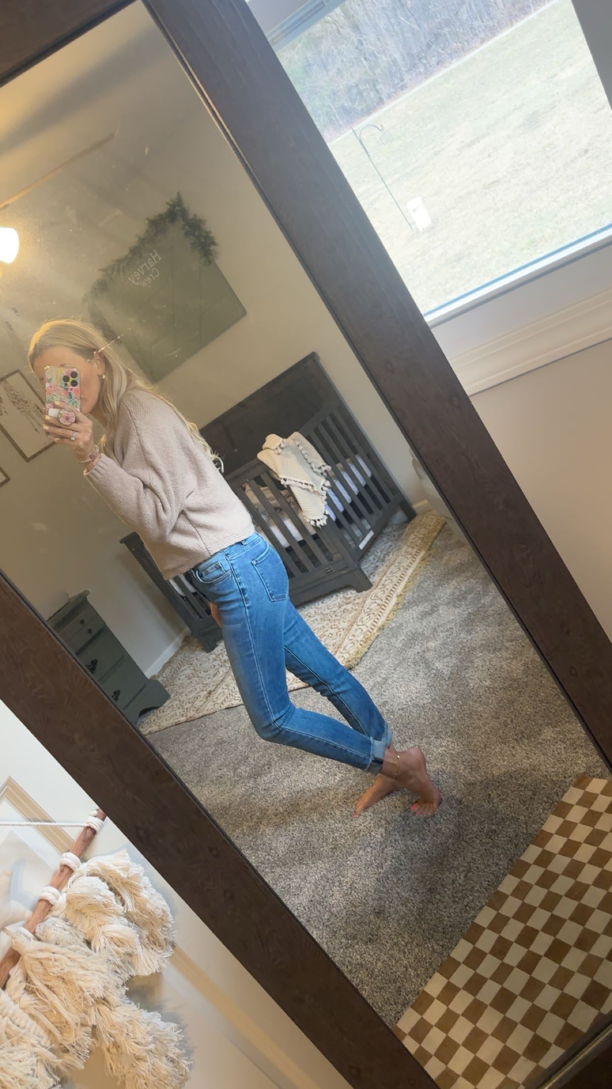 MYLIE HIGH RISE UNEVEN RAW HEM CROP SKINNY JEANS