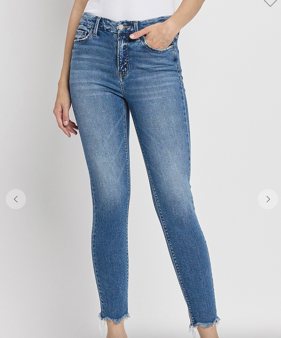 MYLIE HIGH RISE UNEVEN RAW HEM CROP SKINNY JEANS