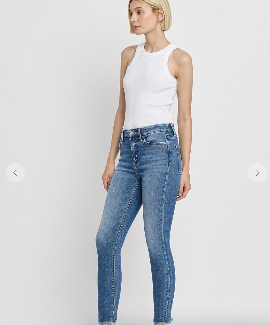 MYLIE HIGH RISE UNEVEN RAW HEM CROP SKINNY JEANS